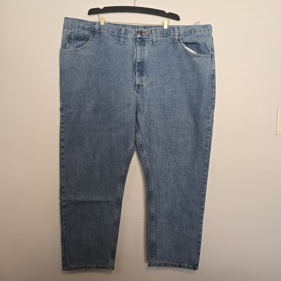 Wrangler Other - Wrangler Men's Light Blue Relaxed Jeans 46×30